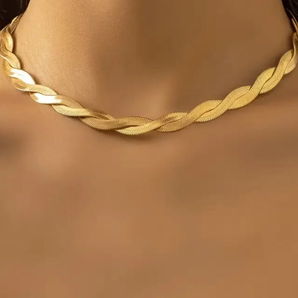 14K 7mm 16" Long Herringbone Chain Necklace